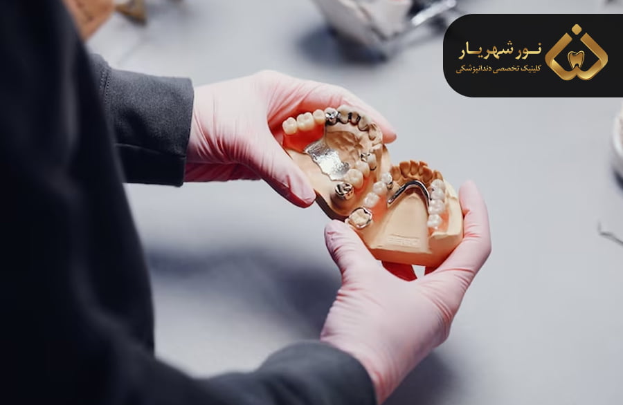 جراحی ارتودنسی چیست و چه زمانی انجام داده میشود؟